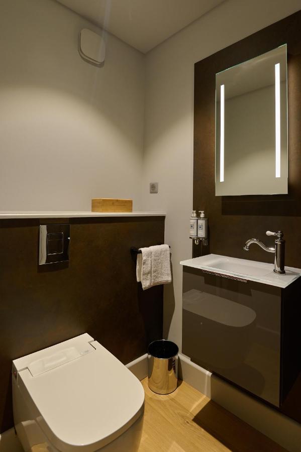 Appartement Montagnon - Les Suites Du Palais - Classe 4 Etoiles, Parking Prive, Vue Cathedrale, 3 Chambres, Primo C0Nciergerie Невер Екстер'єр фото