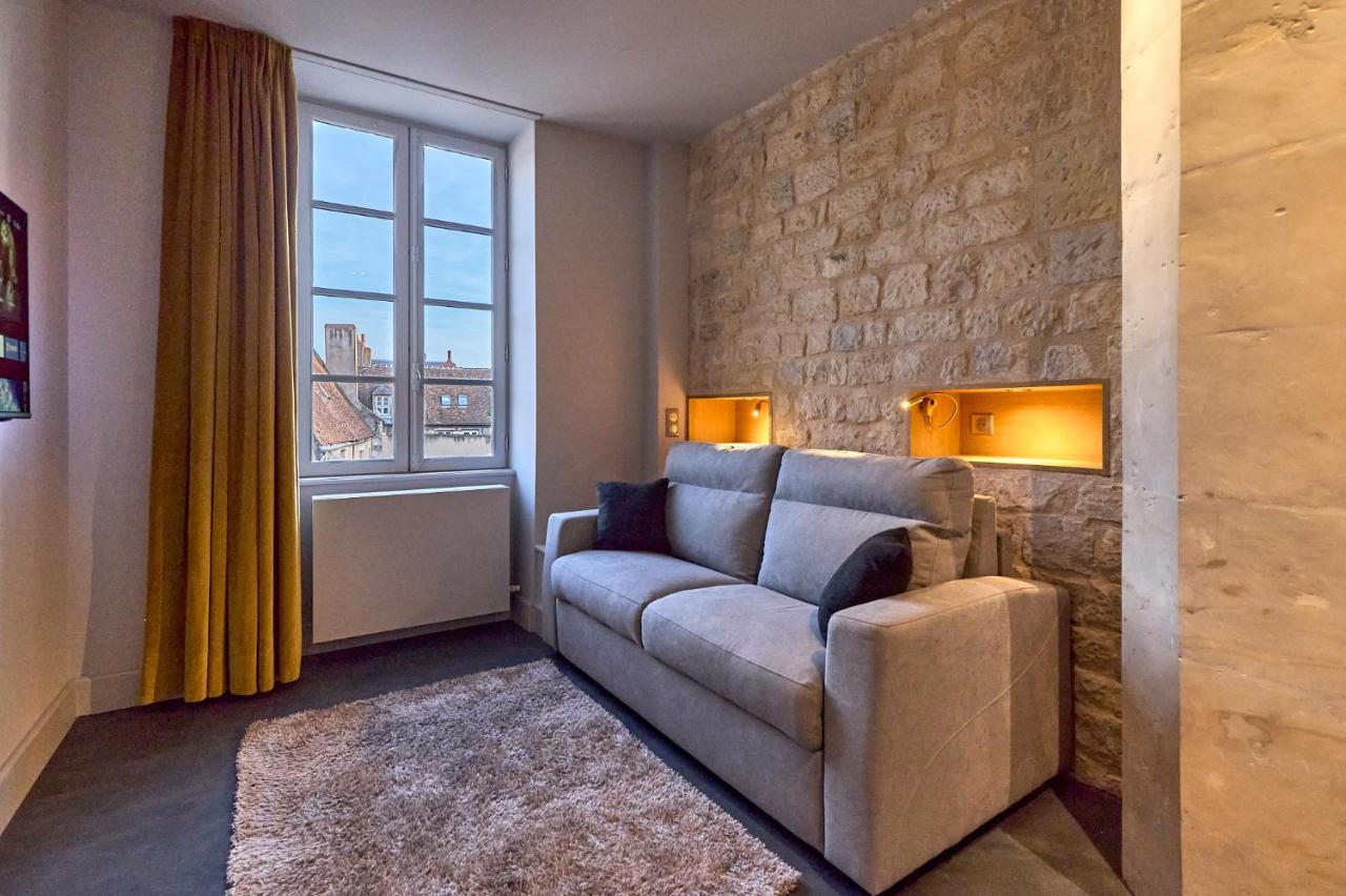 Appartement Montagnon - Les Suites Du Palais - Classe 4 Etoiles, Parking Prive, Vue Cathedrale, 3 Chambres, Primo C0Nciergerie Невер Екстер'єр фото