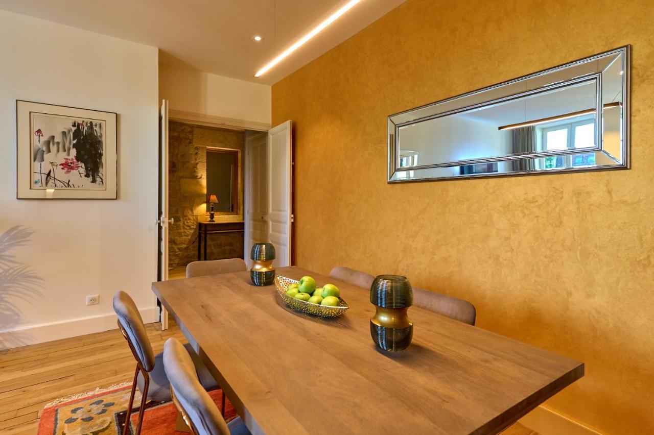 Appartement Montagnon - Les Suites Du Palais - Classe 4 Etoiles, Parking Prive, Vue Cathedrale, 3 Chambres, Primo C0Nciergerie Невер Екстер'єр фото