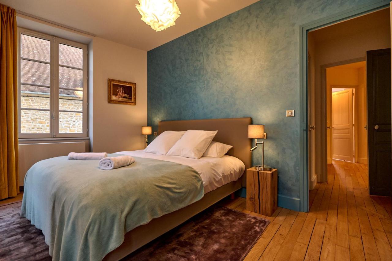 Appartement Montagnon - Les Suites Du Palais - Classe 4 Etoiles, Parking Prive, Vue Cathedrale, 3 Chambres, Primo C0Nciergerie Невер Екстер'єр фото
